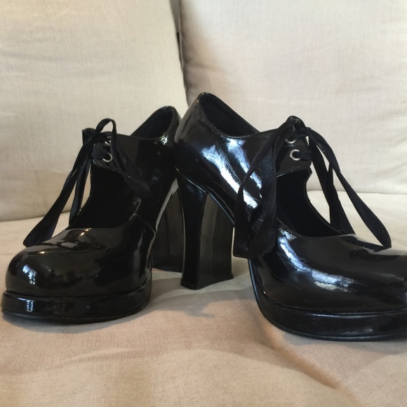 hot topic shoes heels